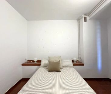 Barcelona - Photo 1
