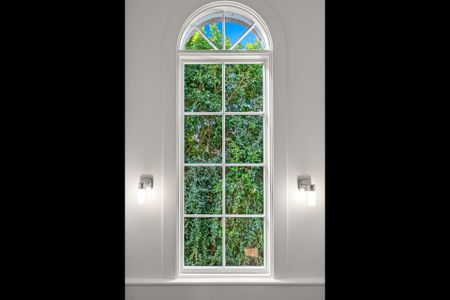 Grand family home with tennis court in Beecroft Public Catchment - Photo 4