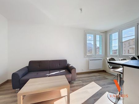 Location Appartement 4 pièces 58m² ST MARTIN LE VINOUX 38950 - Photo 2