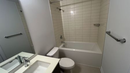 For Lease - 2727 Westoak Trails Boulevard Unit# #1, Oakville, Ontario - Photo 3