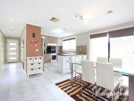 “Stunning Family Home” - Photo 5