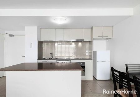 Spacious Apartment - Furnished or unfurnished - Photo 3