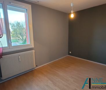 Location Appartement 4 pièces 68m² CHAGNY 71150 - Photo 3