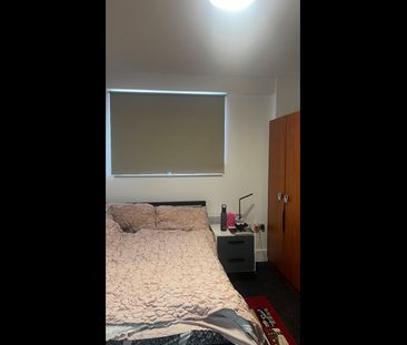 Studio Flat, Corporation St, CV1 - Photo 1