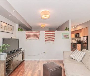 Spacious, Bright 1 Bedroom Downtown - Photo 4