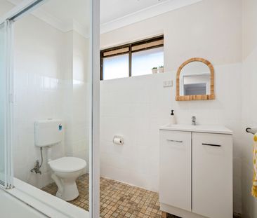 BEAUTIFUL 2 BEDROOM 1 BATHROOM UNIT 850M TO AUBURN STATION - Photo 4