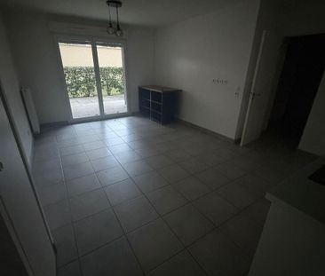 Location Appartement 3 pièces 57m² DECINES CHARPIEU 69150 - Photo 1