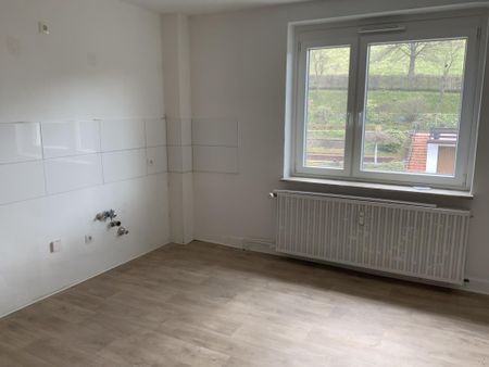 Schöne 2-Zimmer-Wohnung mit Balkon in Lüdenscheid Brügge! - Photo 2