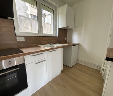 Location Appartement 1 pièce 29m² BOURGES 18000 - Photo 3
