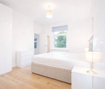 Room in a Shared House, Worple Road, SW20 - Photo 3