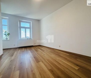 Pronájem bytu 1+1 37 m2 - Fotografie 3