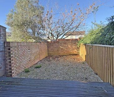 2 bedroom terraced house to rent - Photo 6