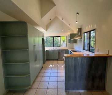 FANTASTIC LOCATION- Upper Harbour Drive - Photo 3