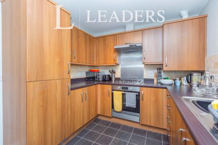 2 bedroom apartment to rent - Photo 4