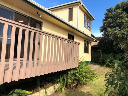 Family home on OHAUITI RD - Photo 3