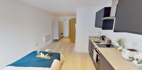 Studio to rent - Photo 2