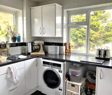 2 bedroom maisonette to rent - Photo 3