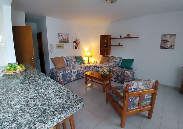 Se alquila en El Valle de San Lorenzo estudio