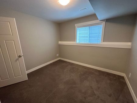 5 Bedroom Home in Promontory - Photo 2