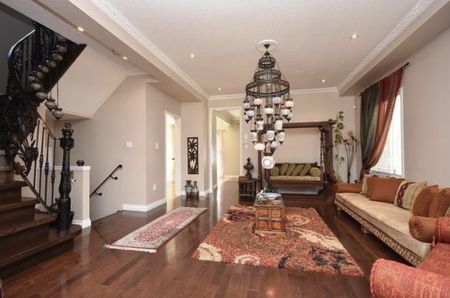 For Lease - 3364 Chief Mbulu Way, Mississauga, Ontario - Photo 2