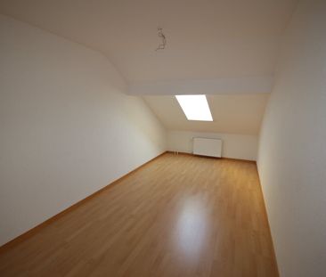 Superb duplex under the roof - Photo 4