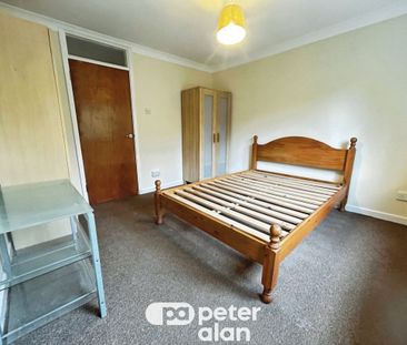 Woodside Court, Lisvane Road, Llanishen - Photo 4