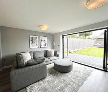 2 bedroom semi-detached house to rent - Photo 2