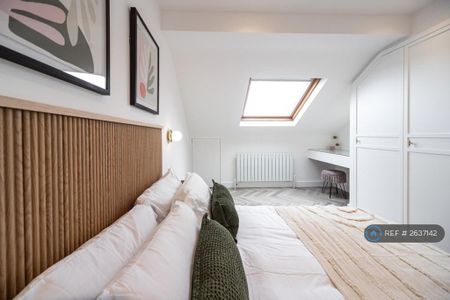 2 bedroom flat to rent - Photo 4