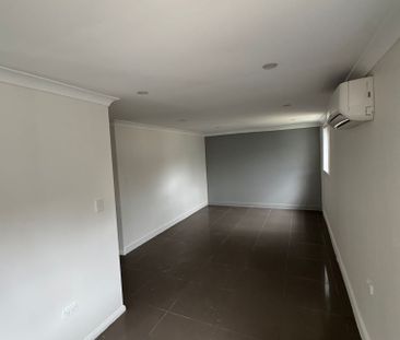 14a Dampier Crescent, Fairfield West NSW 2165 - House For Rent | Do... - Photo 1