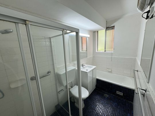 13/99 Canberra Avenue, Griffith ACT, Belconnen - Photo 1