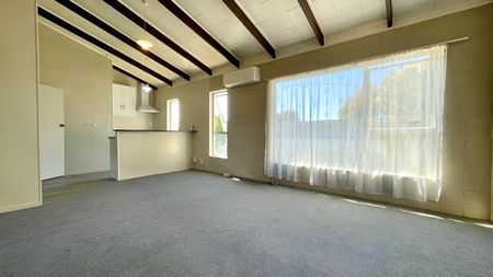 2-Bedroom Unit in Sought-After Hamilton East - Photo 4