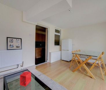 4 bedroom terraced house to rent - Photo 1