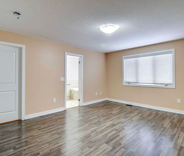 For Lease - 25 Zamek Street, Brampton, Ontario - Photo 5