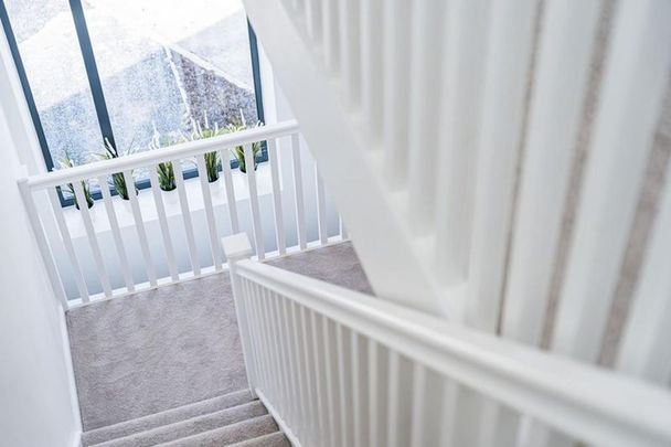 4 bedroom detached house to rent - Photo 1