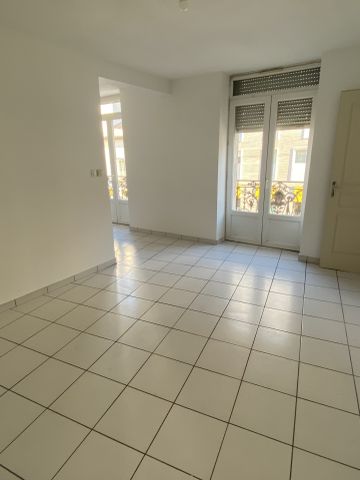 Location Appartement 2 pièces 38m² MONTPELLIER 34000 - Photo 3