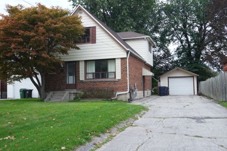 For Lease - 12 Coniston Road Unit# Main, Toronto, Ontario - Photo 4