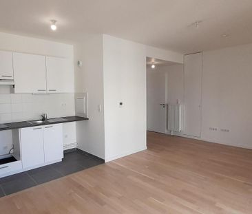 Location Appartement 2 pièces 51m² RUEIL MALMAISON 92500 - Photo 2