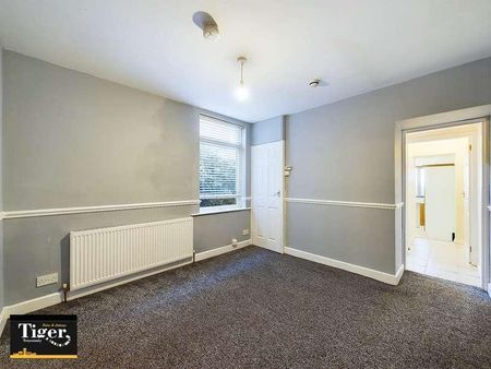 Dickson Road, Blackpool, FY1 - Photo 2