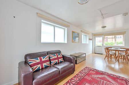 NORTHCOTE CRESCENT, Ockham, KT24 - Photo 4