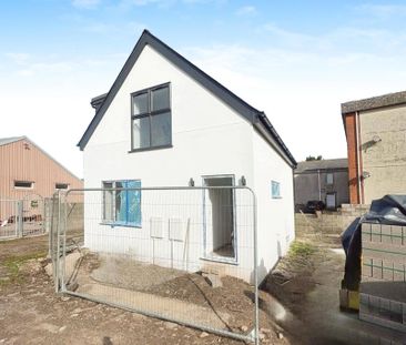 South Road, Porthcawl - Photo 4