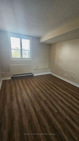 600 Talbot Street #412 - Photo 2