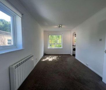 Mayflower Court, Harlow, CM19 - Photo 2