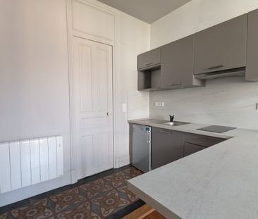 Location Appartement 1 pièce 23m² CHAMBERY 73000 - Photo 2