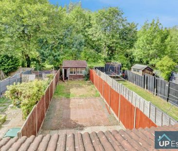 2 bedroom end of terrace house to rent - Photo 3