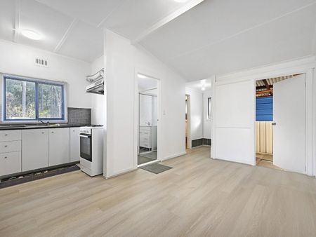 2 Acacia Avenue, St Marys NSW 2760 - House For Rent | Domain - Photo 5