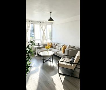 2 Bed Flat, Wyclif Court, EC1V - Photo 2