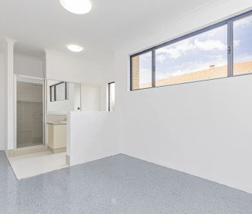 Large Family Home - Photo 5