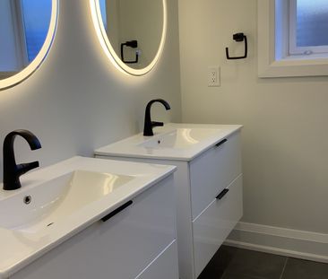 For Lease - 93 Purdy Crescent Unit# #2, Hamilton, Ontario - Photo 3