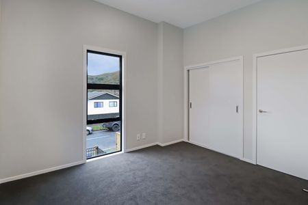 Naenae Living - Photo 3