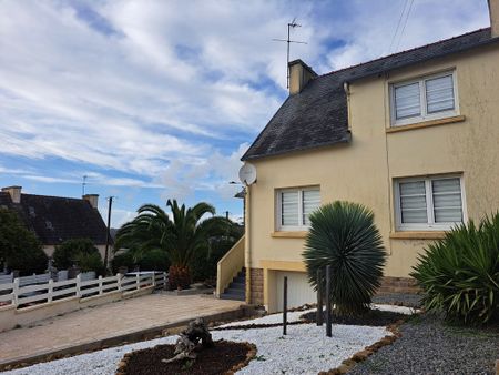 A Louer. Libre au 1er Décembre 2024. Quimper, Maison Meublée & Rénovée de 87 m² avec Jardin - Photo 4